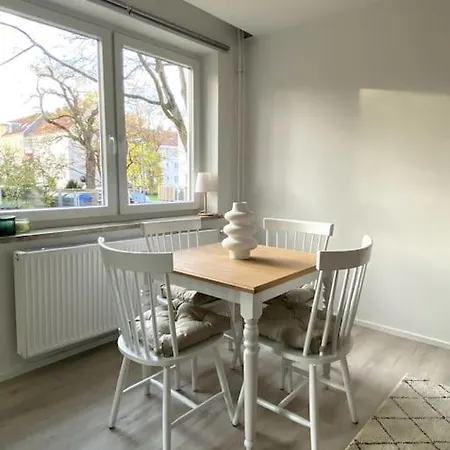 Country Style Apartment With Balcony Near Fair Hannover Exterior foto