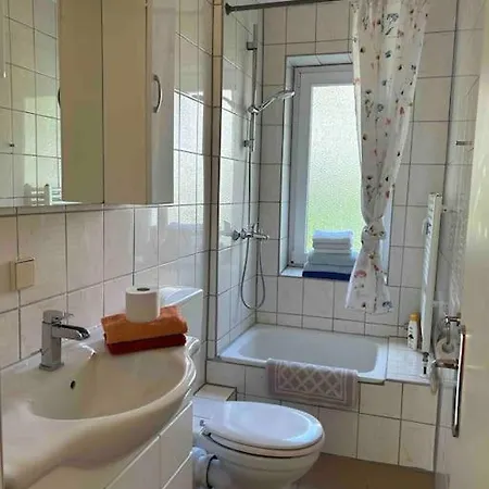 Country Style Apartment With Balcony Near Fair Hannover Exterior foto