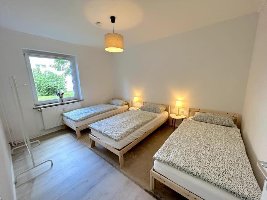 Country Style With Balcony Near Fair * Hannover